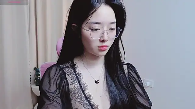 Miu-999 live sex cam