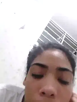 ZafiroAndFlynn live sex cam