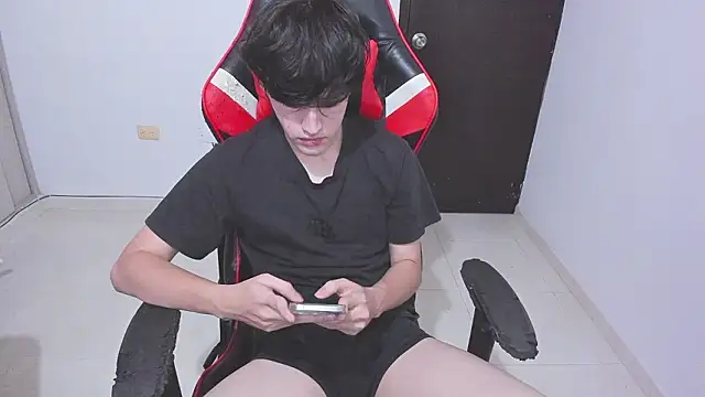 eren_188 live sex cam