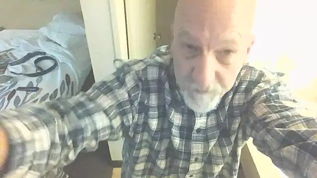 Yankeedave420's cam snapshot