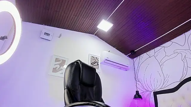 Aron_valverde's cam snapshot