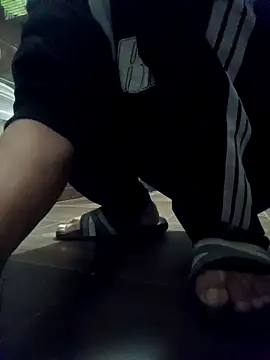 yourslave__ms's cam snapshot