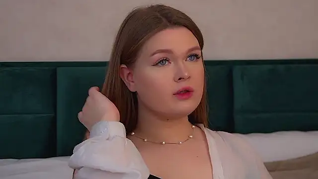 CrystalLyons's cam snapshot