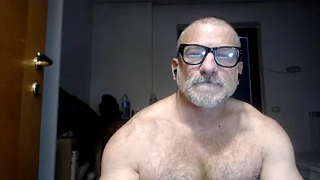 Mauro7788 live sex cam