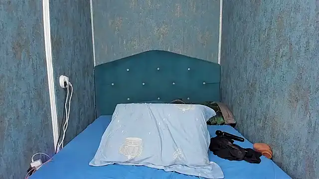 RedAssHottie's cam snapshot