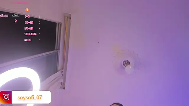 Nina_Blaze's cam snapshot