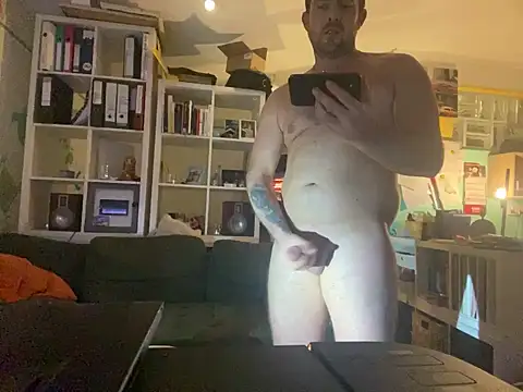 Fuckbuddy36's cam snapshot