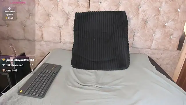 anita_toro_'s cam snapshot