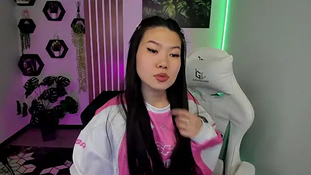 LunaPurrr's cam snapshot