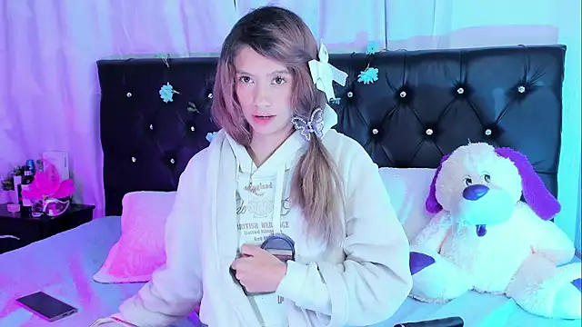 Sofiia_cute_'s cam snapshot