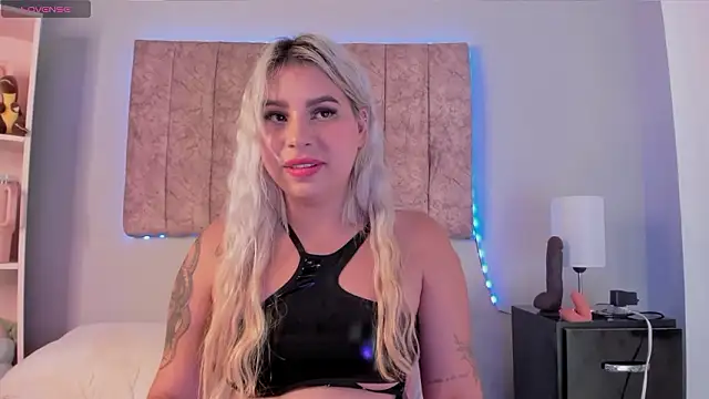 naomi_sanz's cam snapshot