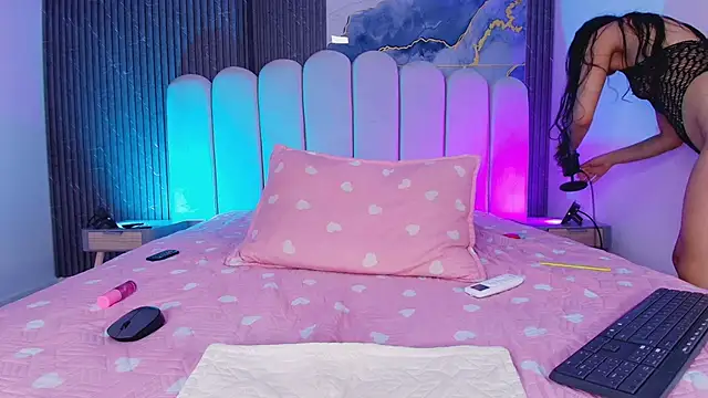 abbyrouss_'s cam snapshot