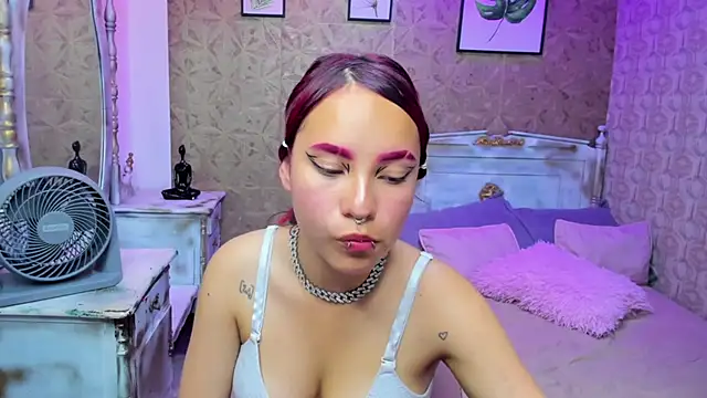 Megane_whitte's cam snapshot