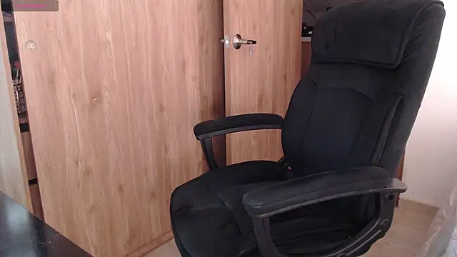 keyn_laurent_1's cam snapshot