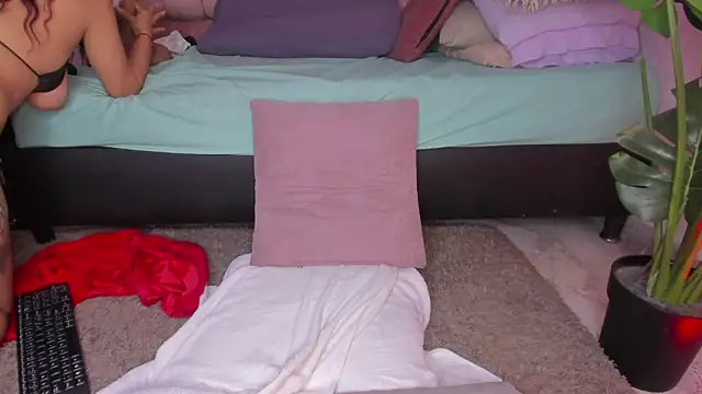 swt_kahia's cam snapshot