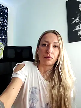 -Jeany-'s cam snapshot