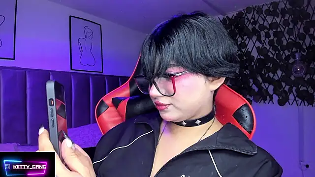 Kitty_Gang's cam snapshot