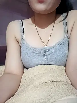 LucyyLy's cam snapshot