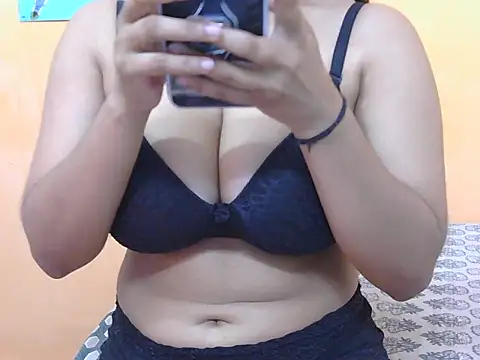 Honey_Baby1's cam snapshot