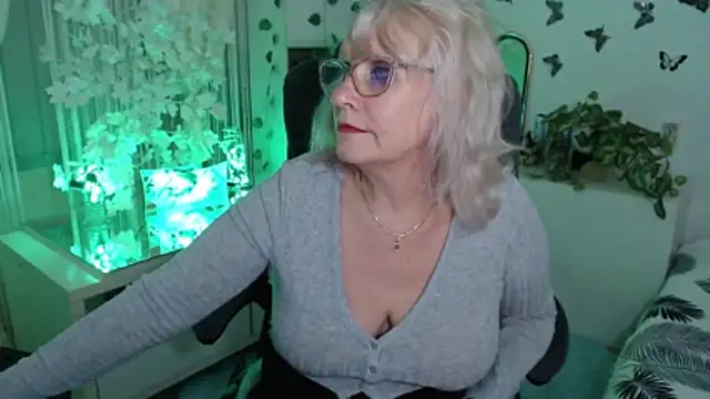 Ghertrude52's cam snapshot