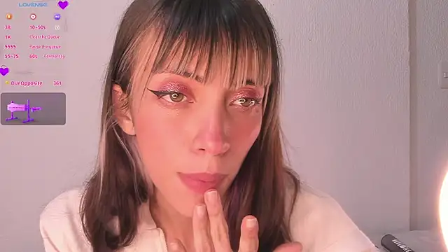 MiaGoth_'s cam snapshot