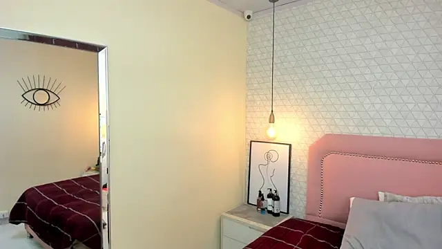 LOLAMAXI's cam snapshot