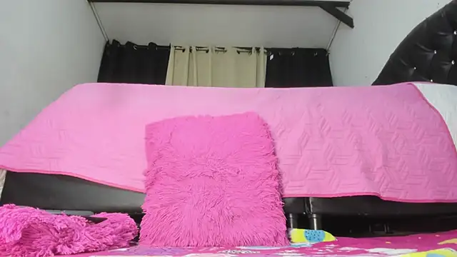 martinaclark's cam snapshot