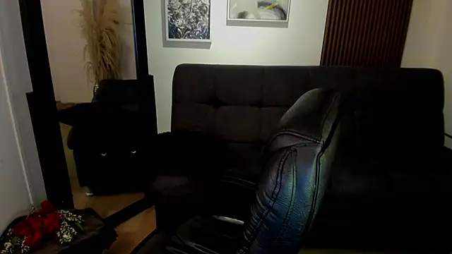 crimson_velvettt's cam snapshot