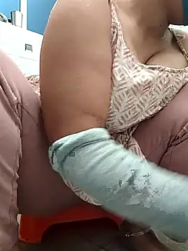 tmanana_'s cam snapshot