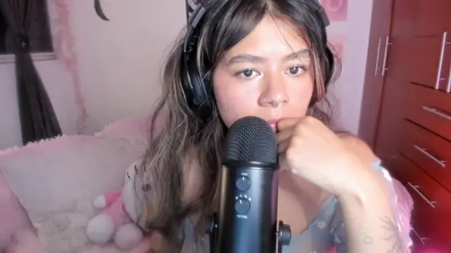 StephaniFox's cam snapshot