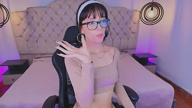 Sweet_1Angel's cam snapshot