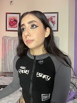 sharlot24's cam snapshot