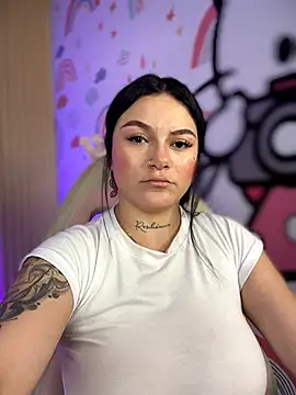 Megaan__More's cam snapshot