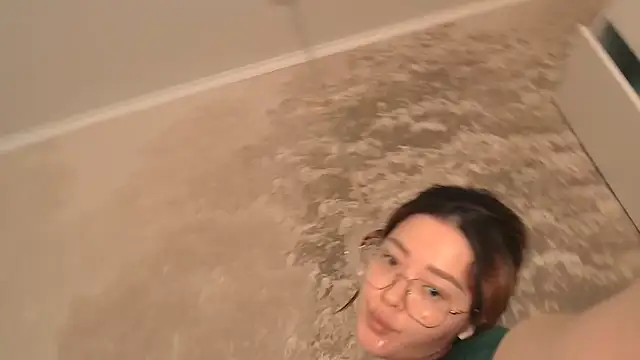 Hiaru_Cutie live sex cam