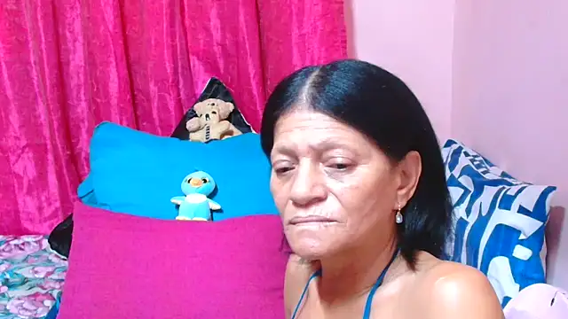 SLUTTYROXY's cam snapshot