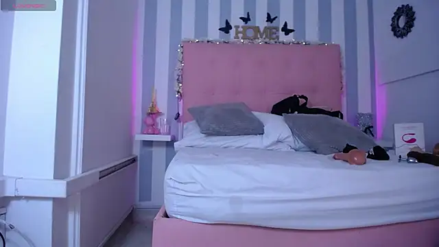 Lunna_boobs's cam snapshot