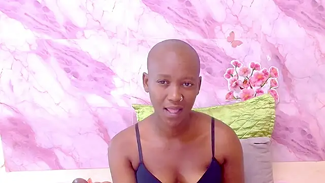 EbonyOlive69's cam snapshot