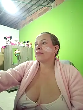 Rouse_hot_'s cam snapshot