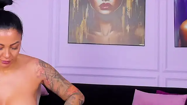 YnesClark's cam snapshot