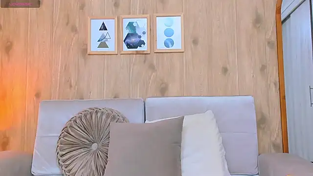 demyrose_'s cam snapshot