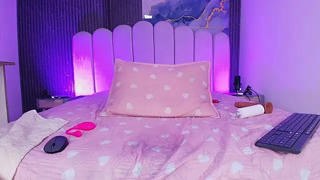 abbyrouss_'s cam snapshot