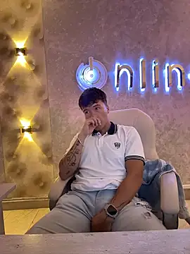 Logan_smith1 live sex cam