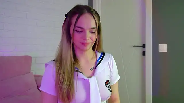 AnitaVenture's cam snapshot