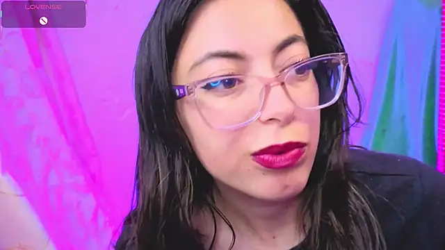 Miranda_sexlove_'s cam snapshot