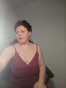 EllaLove2277's cam snapshot