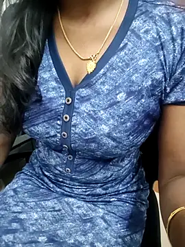 Tamilmallu-duskygirl03's cam snapshot