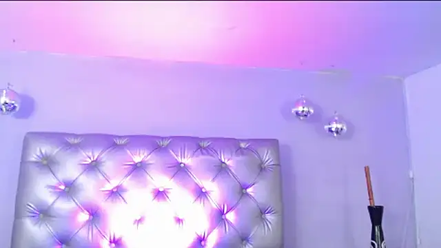 SilvanyMontana's cam snapshot