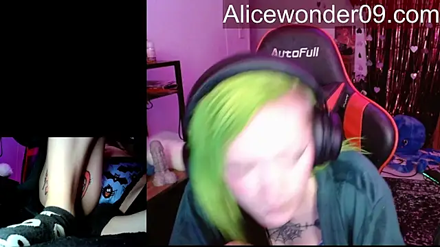 alicewonder09's cam snapshot