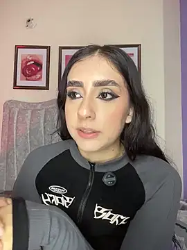 sharlot24's cam snapshot