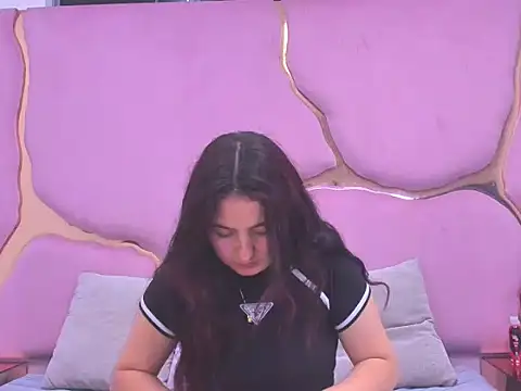 IsabelDelacroix's cam snapshot